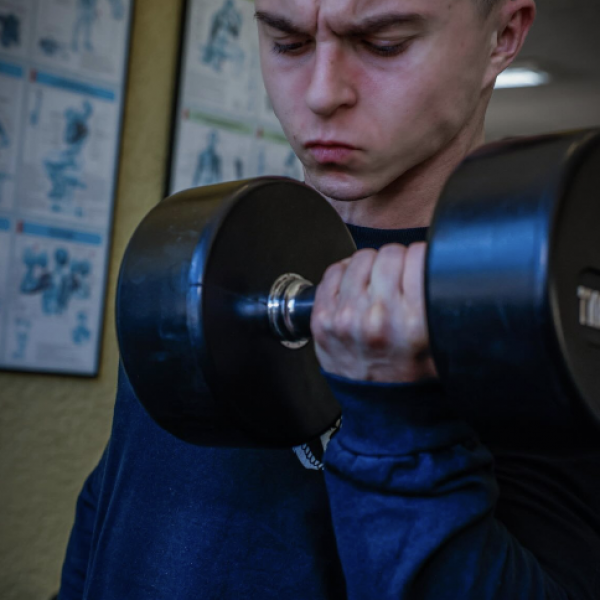 franzo-coach-sportif-en-ligne-ex-parachutiste-partenaire-playstreet